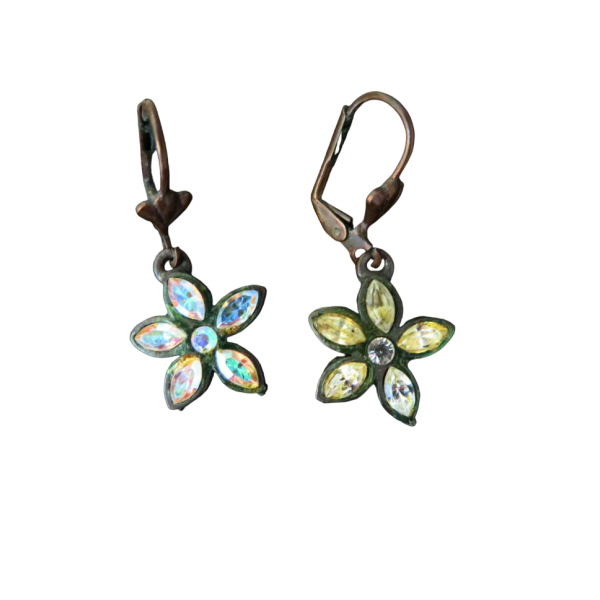 Vintage small flower earrings