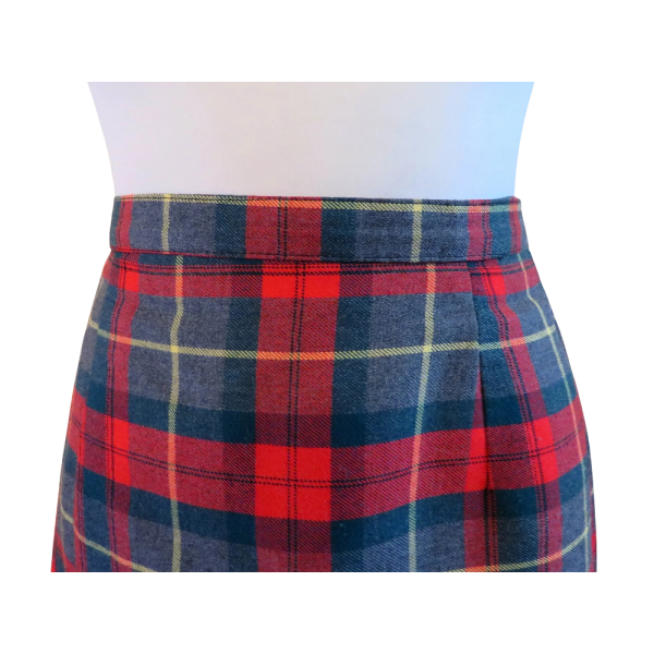 Red and green Tartan skirt size M - Image 4