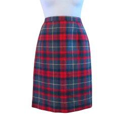 Red and green Tartan skirt size M