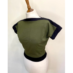 Green and Black Woman polo  size M