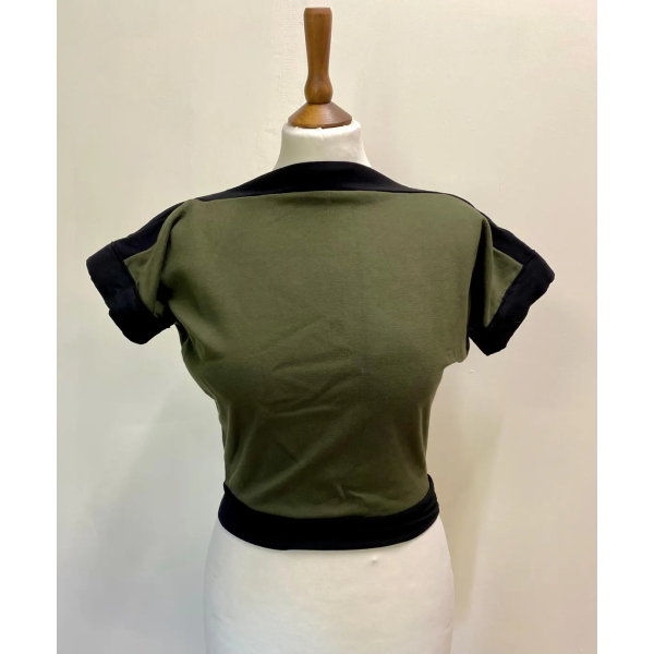Green and Black Woman polo  size M - Image 3